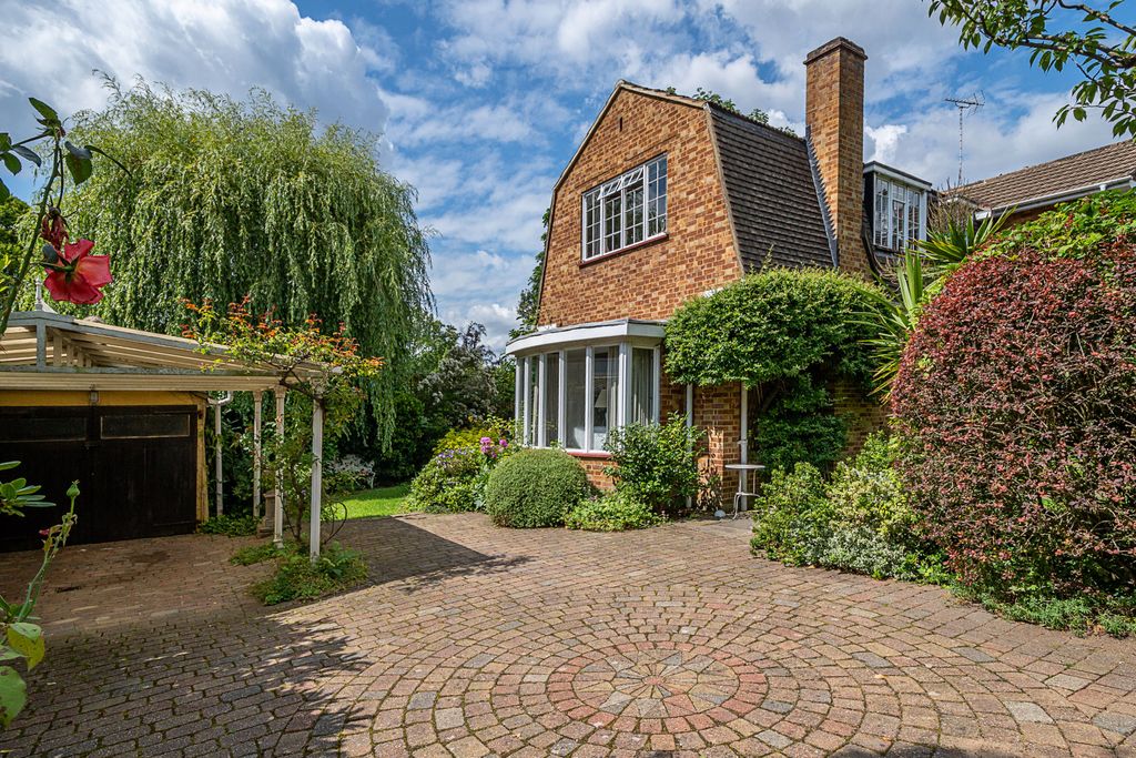 Property photo 1 of 13