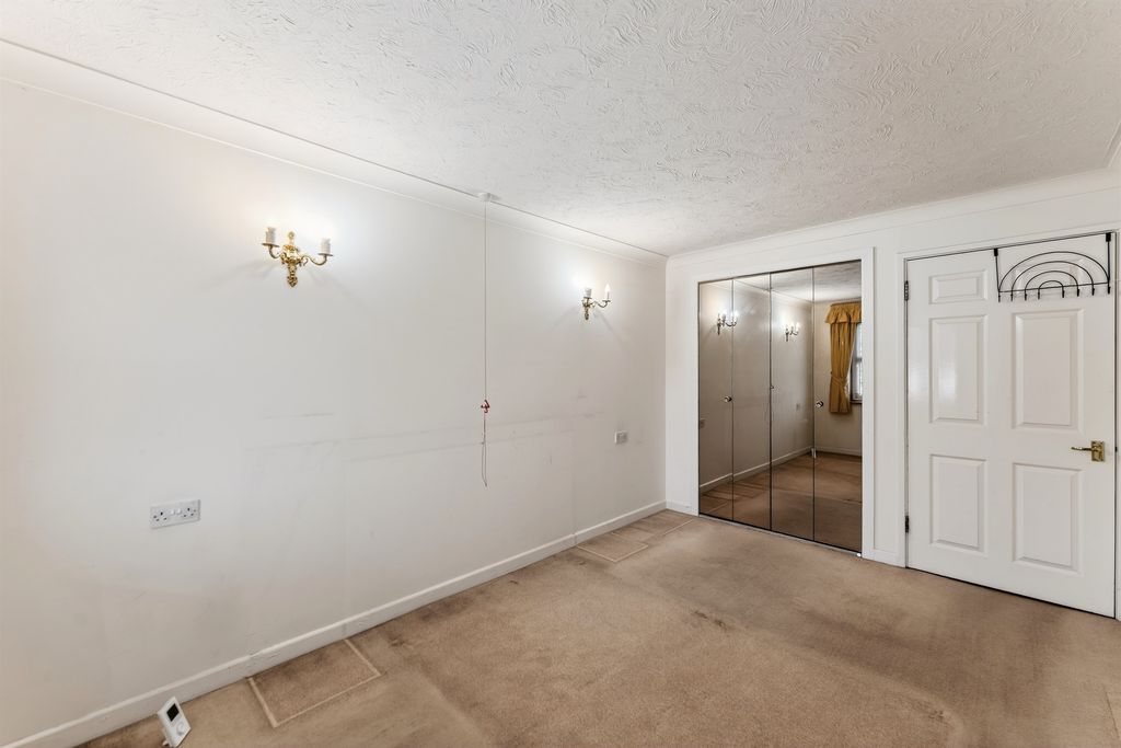 Property photo 3 of 20