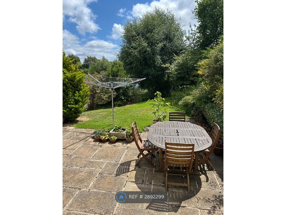 Property photo 3 of 11