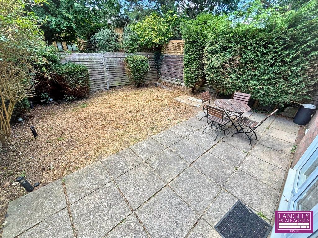 Property photo 2 of 8