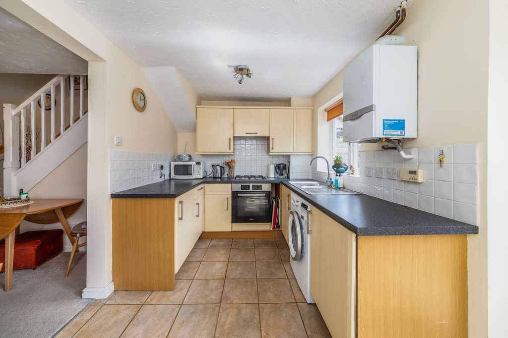 Property photo 3 of 11