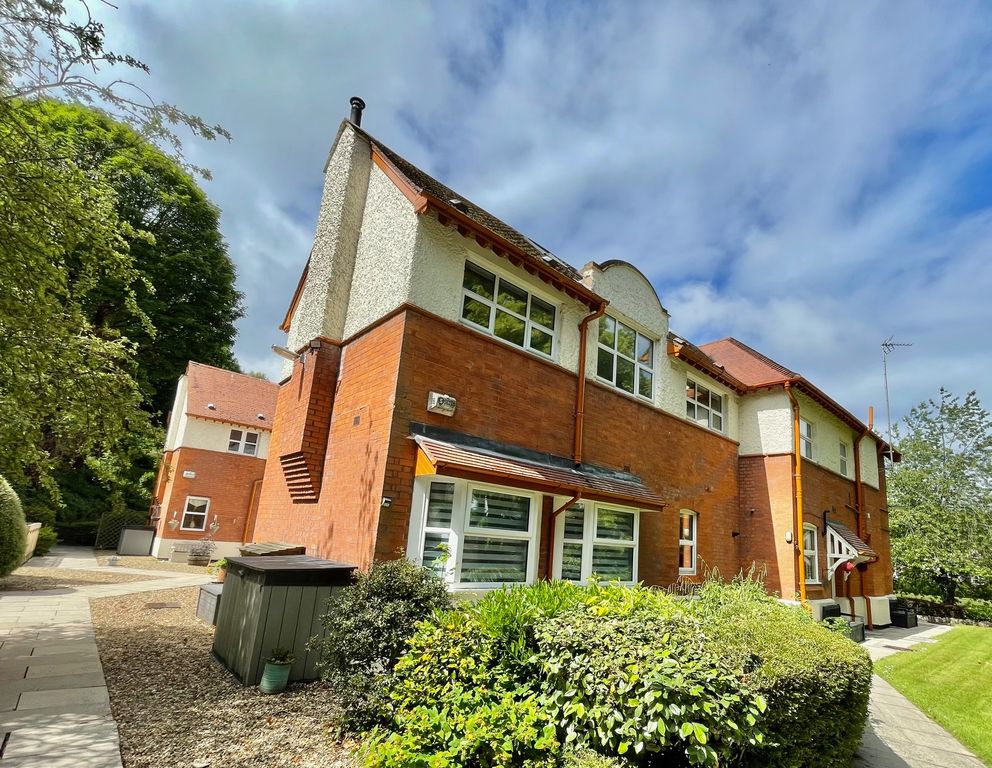 Property photo 3 of 15 Exterior