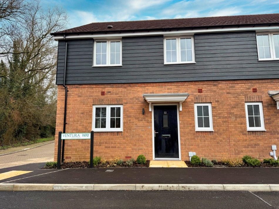 Property photo 2 of 20