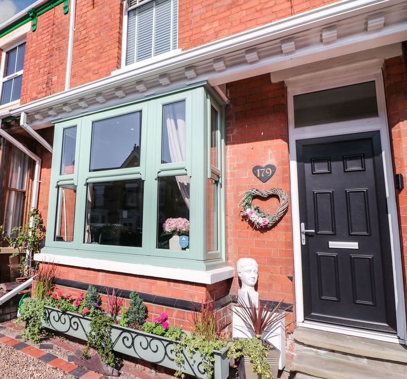 Property photo 1 of 46