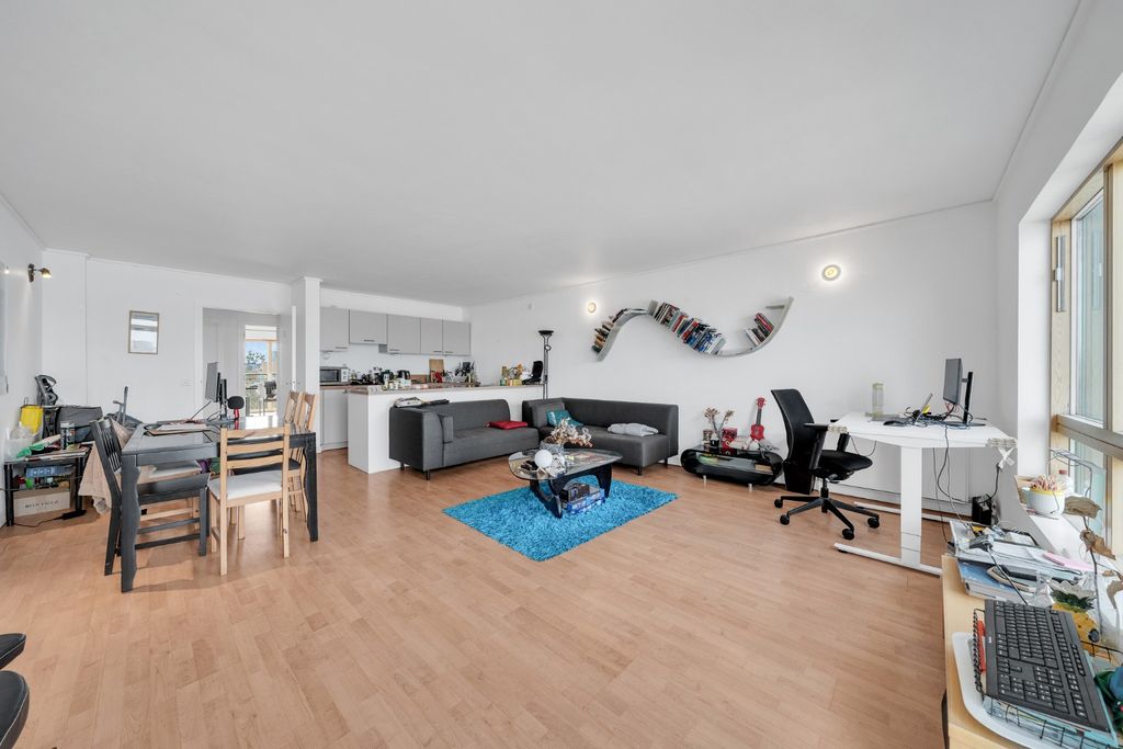 Property photo 3 of 31 4467723