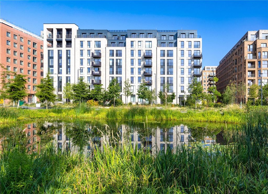 Property photo 2 of 9 External