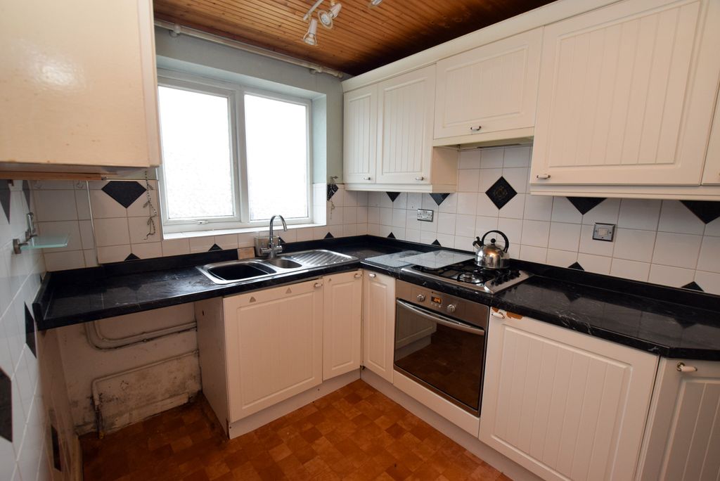 Property photo 2 of 4