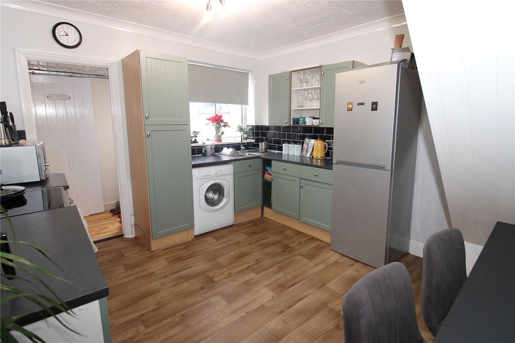 Property photo 3 of 16 Picture No. 09