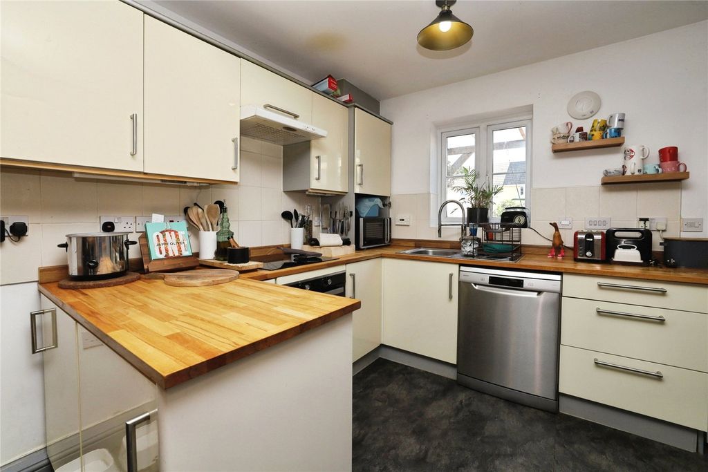 Property photo 2 of 23 Picture No. 02