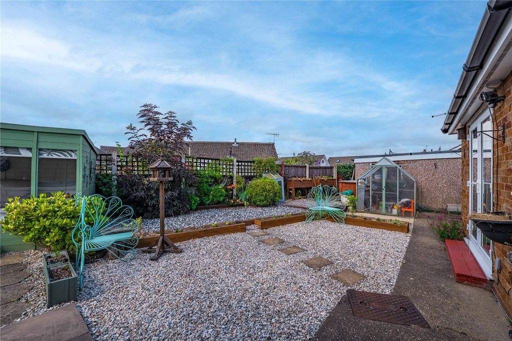 Property photo 2 of 27 Picture No. 34