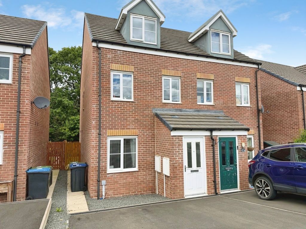 Property photo 1 of 14 External