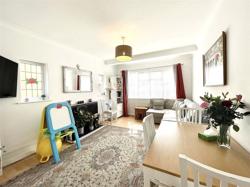 Property photo 1 of 7 Picture No. 04