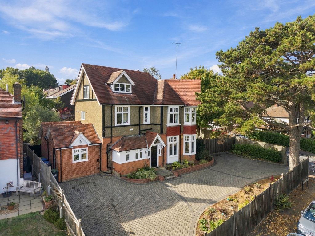 Property photo 2 of 38