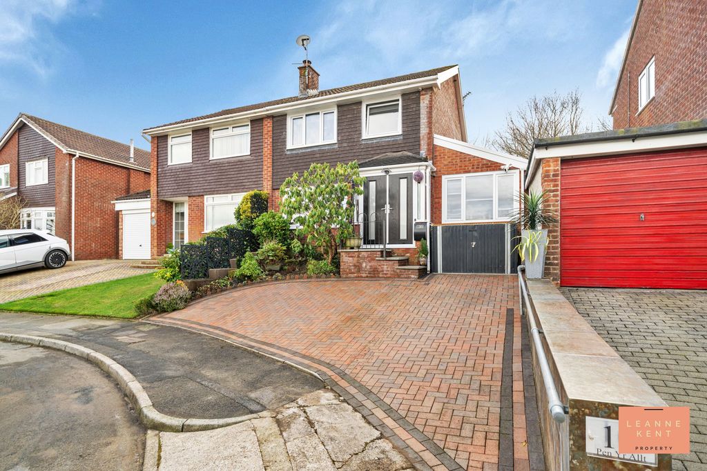 Property photo 1 of 29