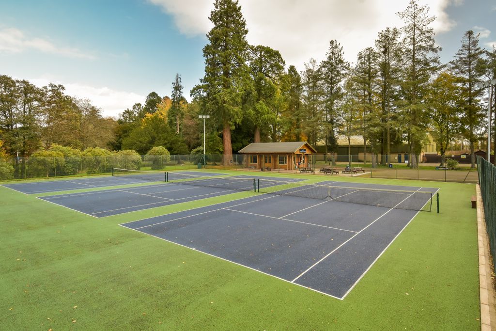 Property photo 2 of 5