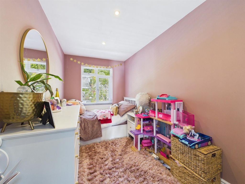 Additional image 17 of 5 bed detached house for saleMead Way, Coulsdon CR5