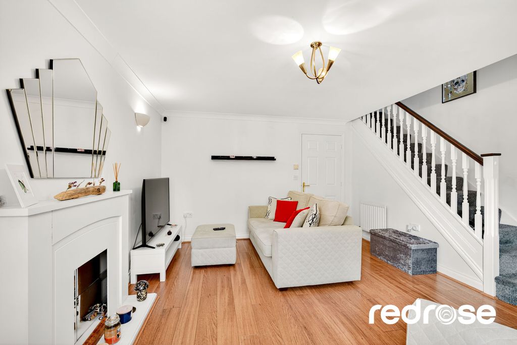 Property photo 1 of 18 Web_32 Main St-13-2500Px