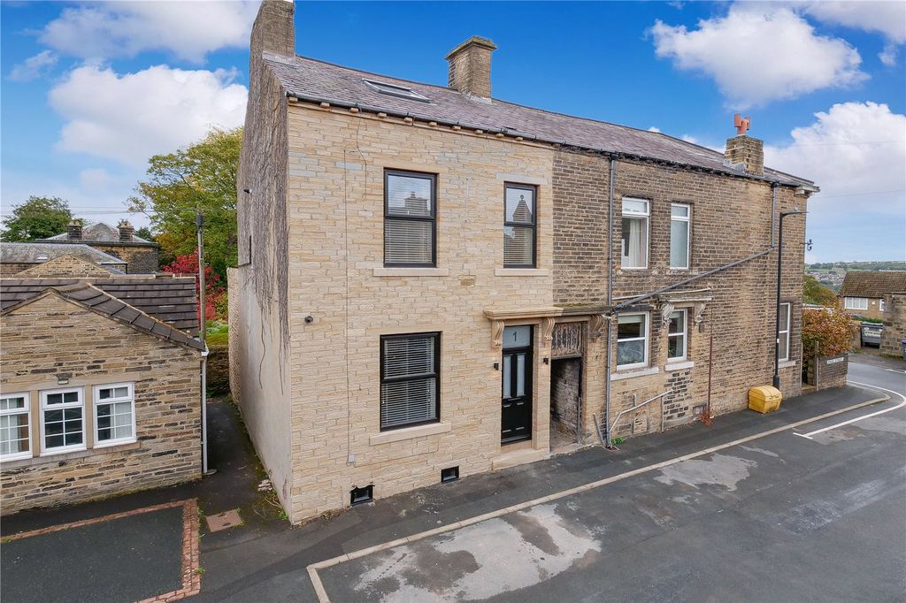 Property photo 3 of 26 Picture No. 24