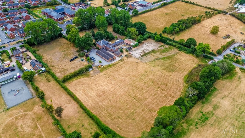 Property photo 2 of 6 5354722