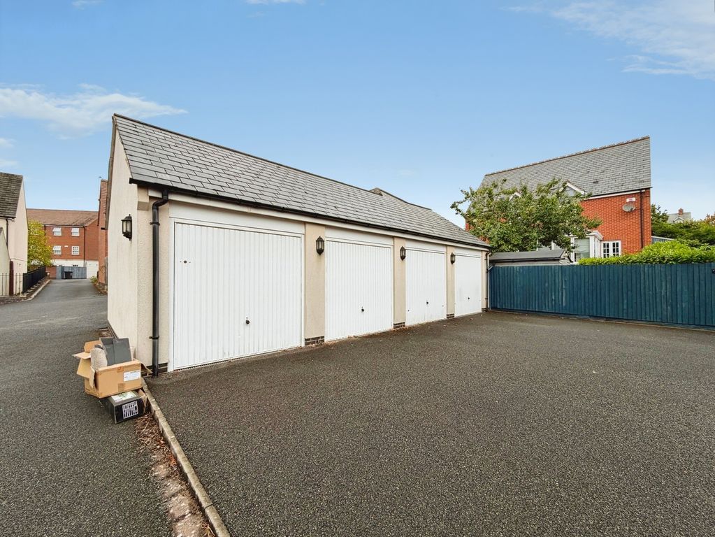 Property photo 3 of 18 Pbox-Img.Jpg