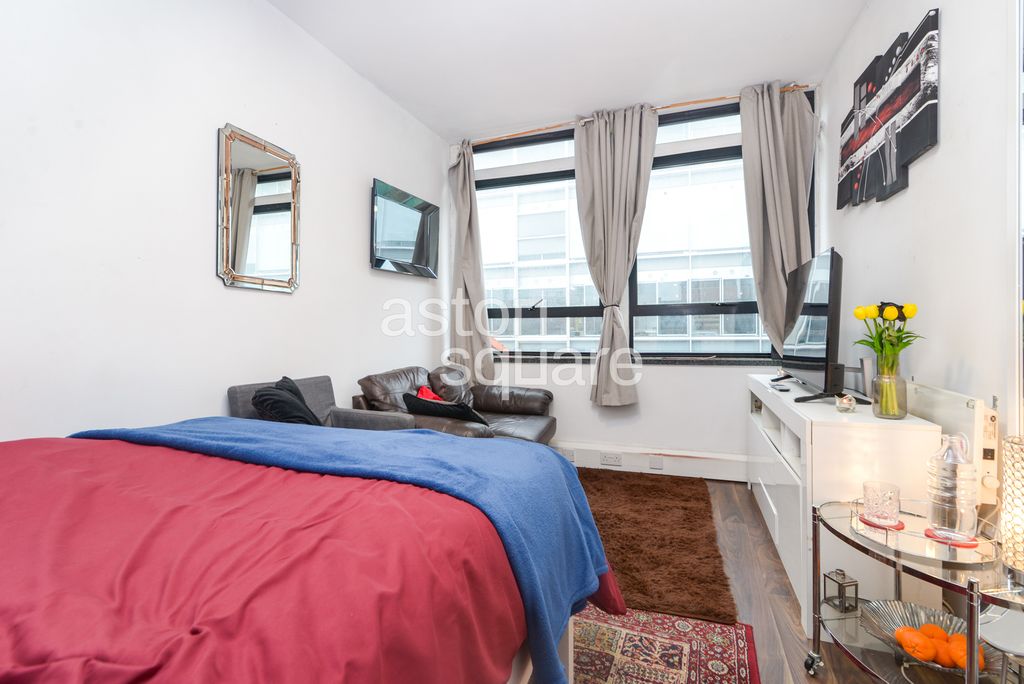 Property photo 1 of 4