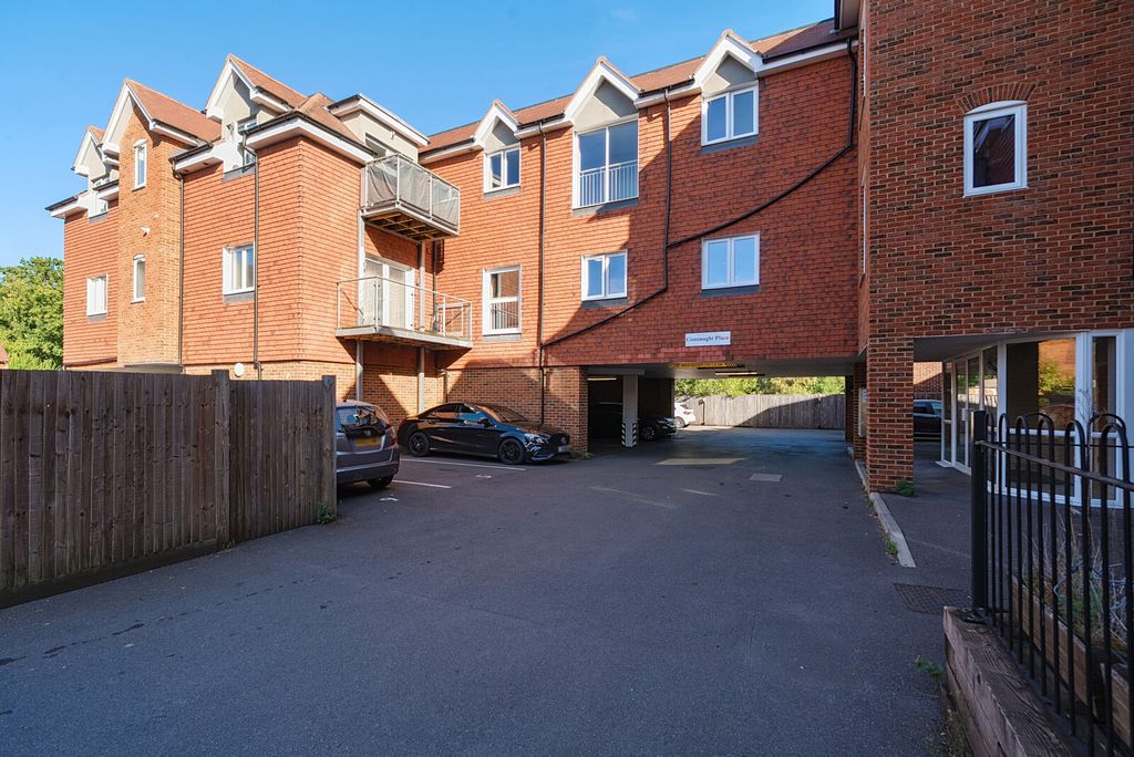 Property photo 1 of 17 1350024-1-68Bfe64...