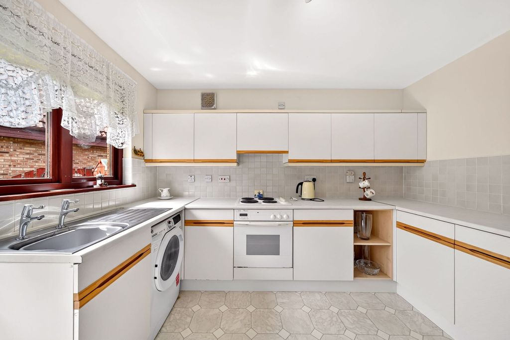 Property photo 3 of 42 Kitchen