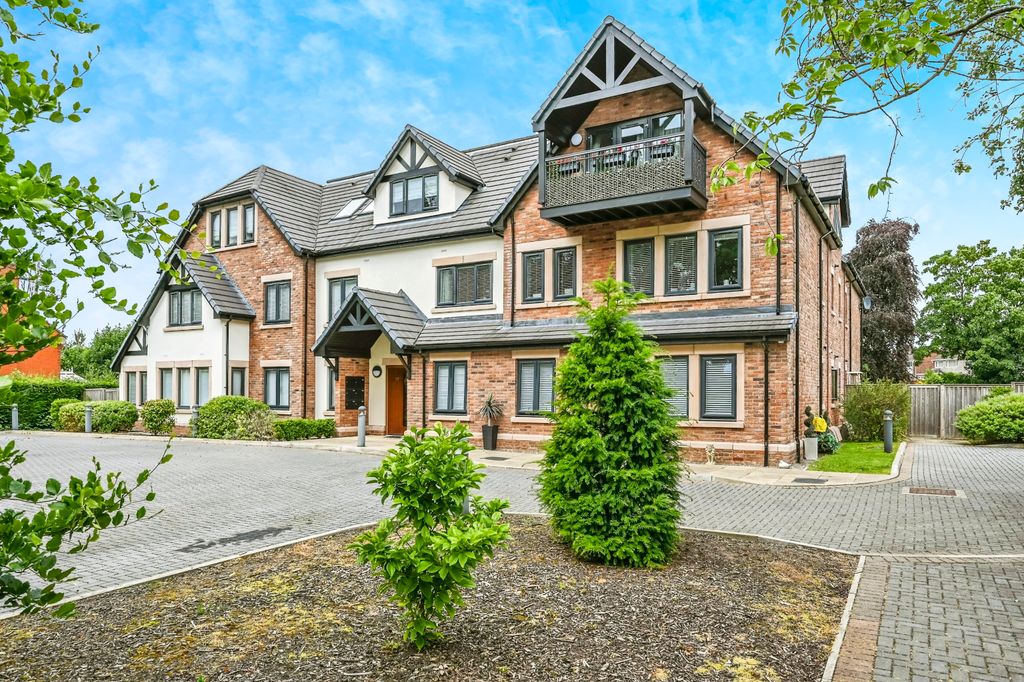 Property photo 1 of 16 Photography