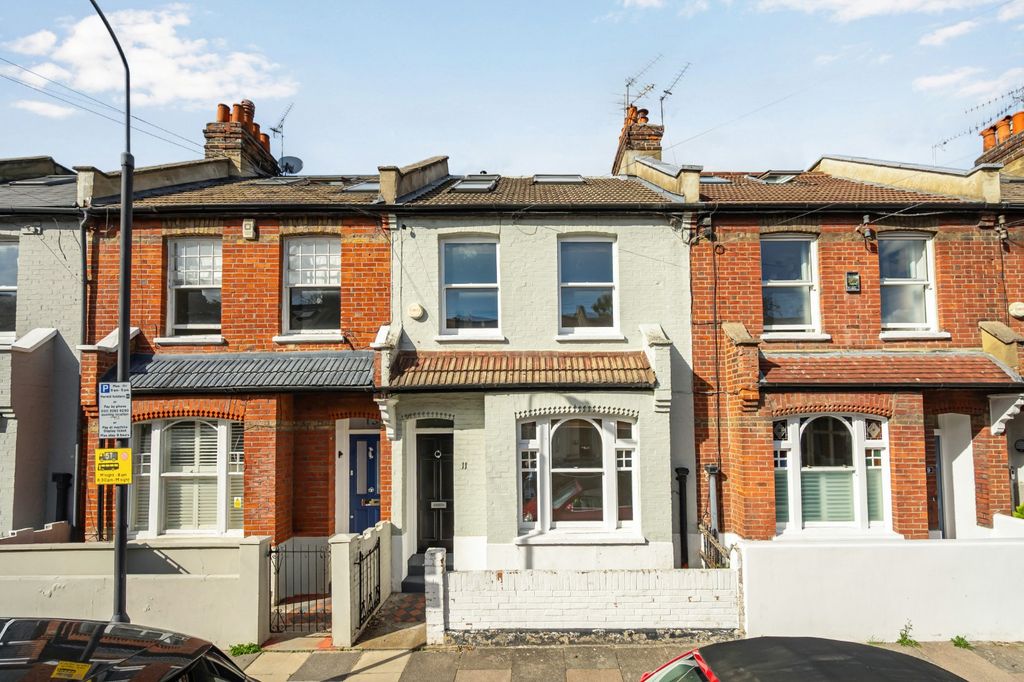 Property photo 2 of 18 4719951