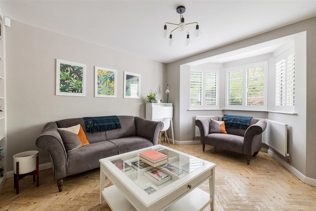 Property photo 2 of 42 Inks Green, E4