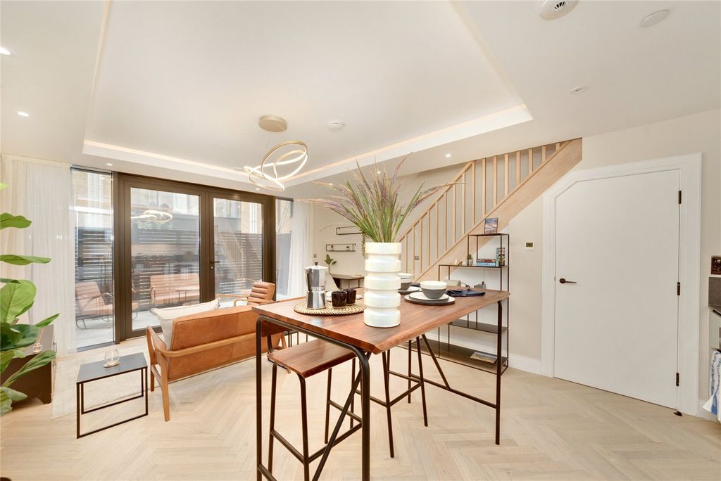 Property photo 2 of 13 Picture No. 10