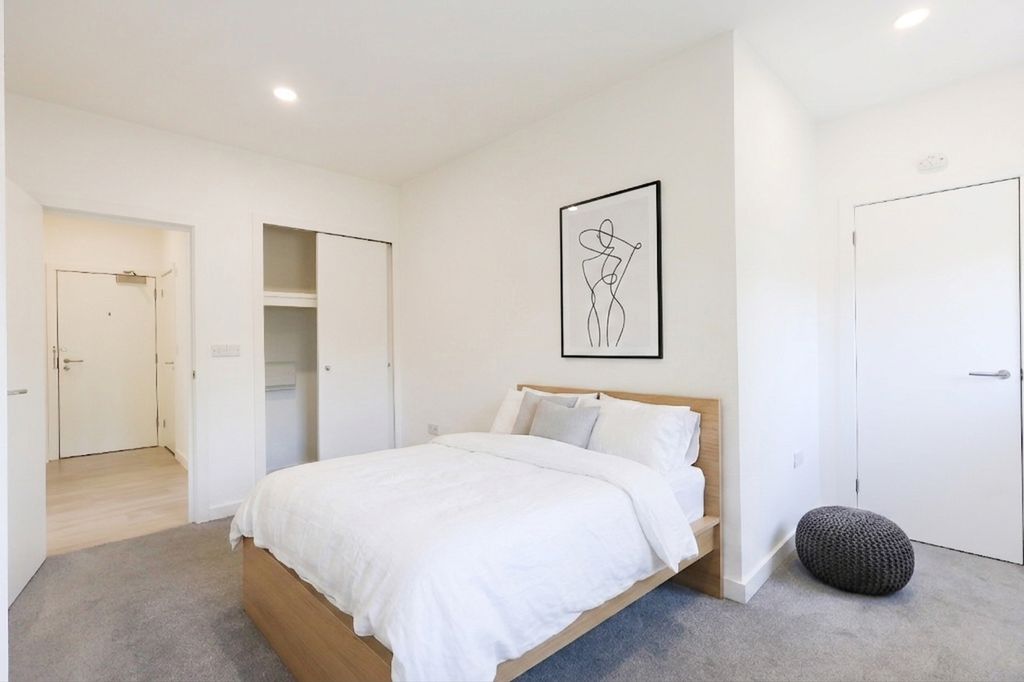 Property photo 3 of 6 1 Bed Vonder