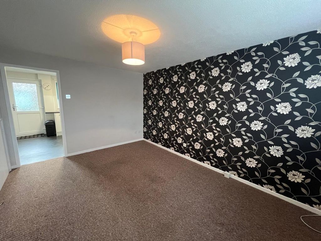 Property photo 3 of 11 Picture No. 02