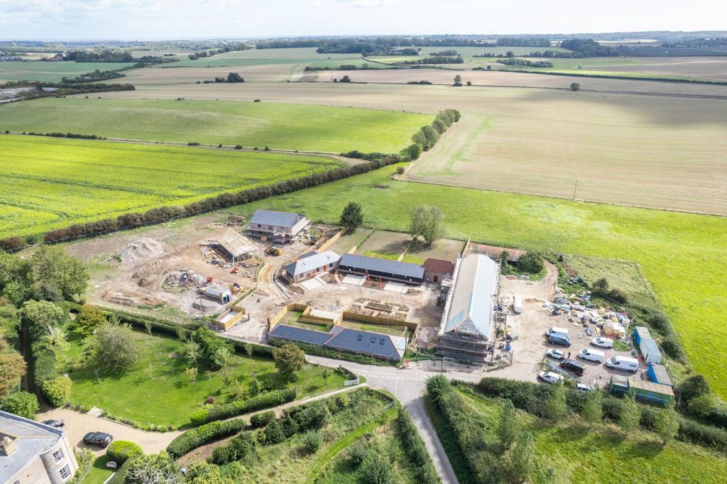 Property photo 2 of 8 Picture 2