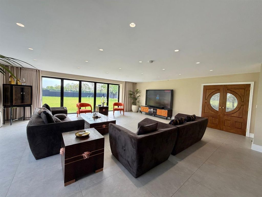 Additional image 5 of 6 bed detached house for saleHall Lane, Wincham, Northwich CW9