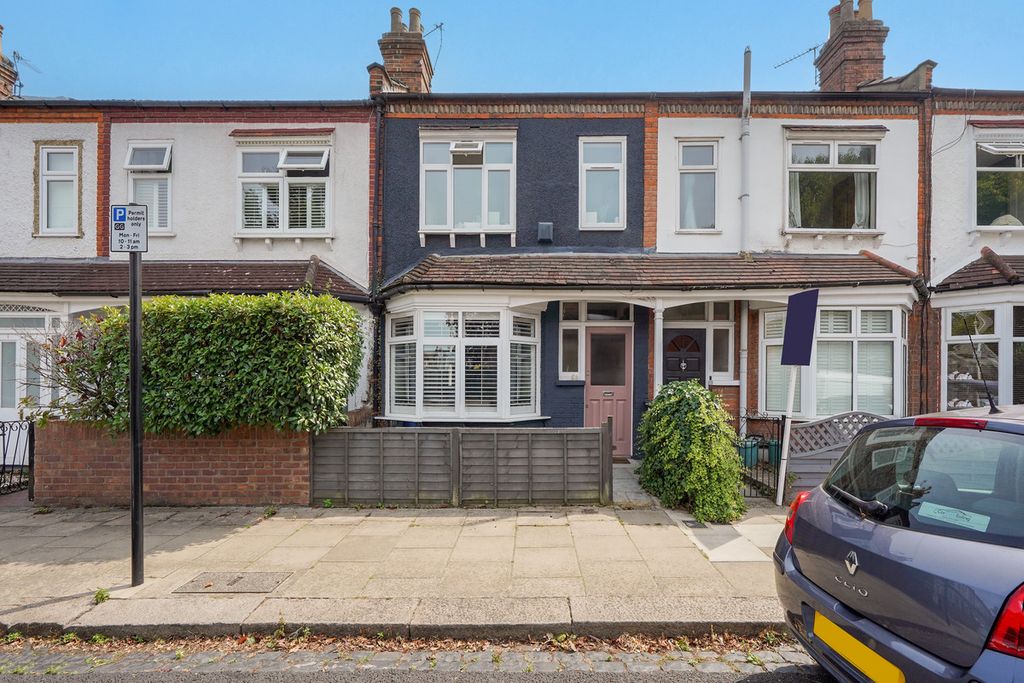 Property photo 1 of 12