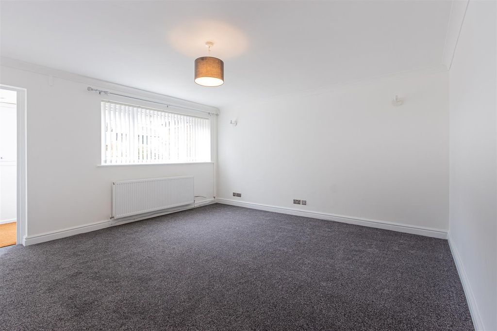 Property photo 3 of 18 The Hawthorns 184 (9 Of 19).Jpg
