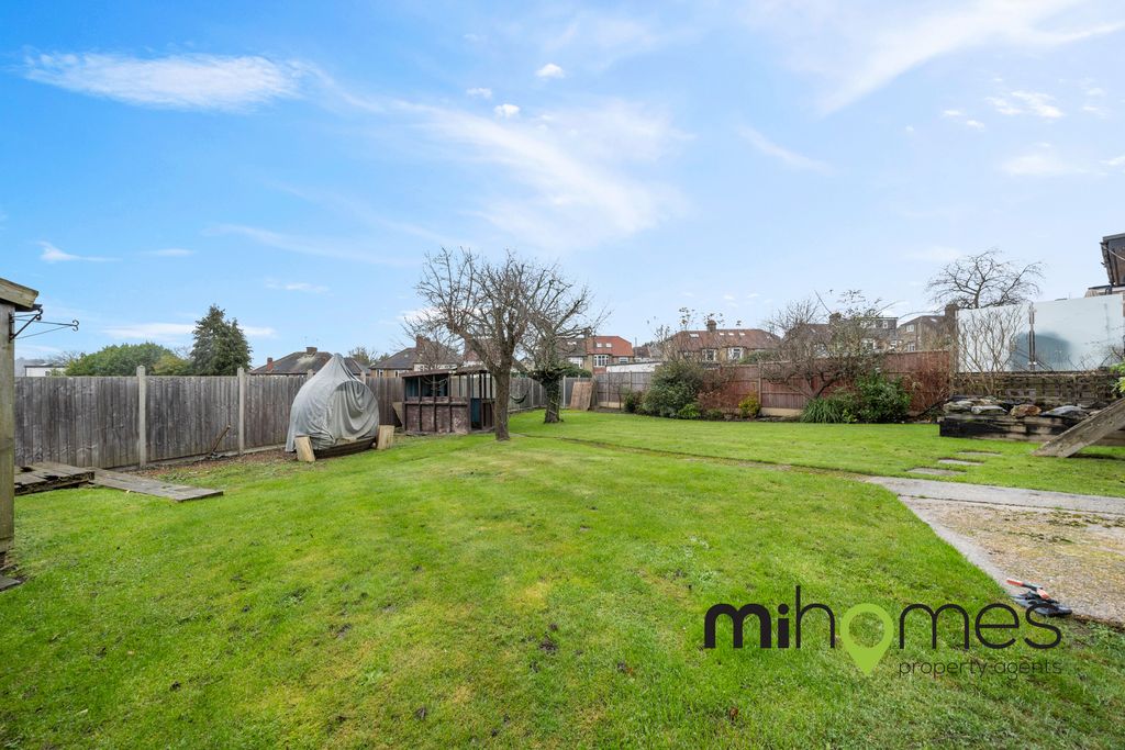 Property photo 3 of 31