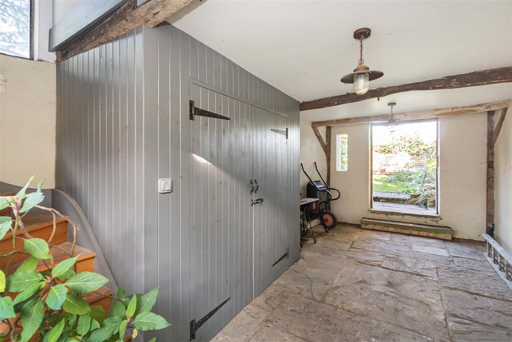 Property photo 3 of 22 14_67977.Jpg