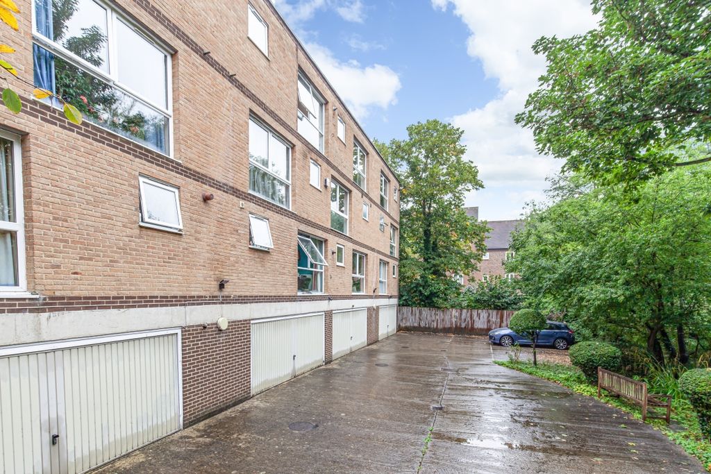 Property photo 2 of 7 172144
