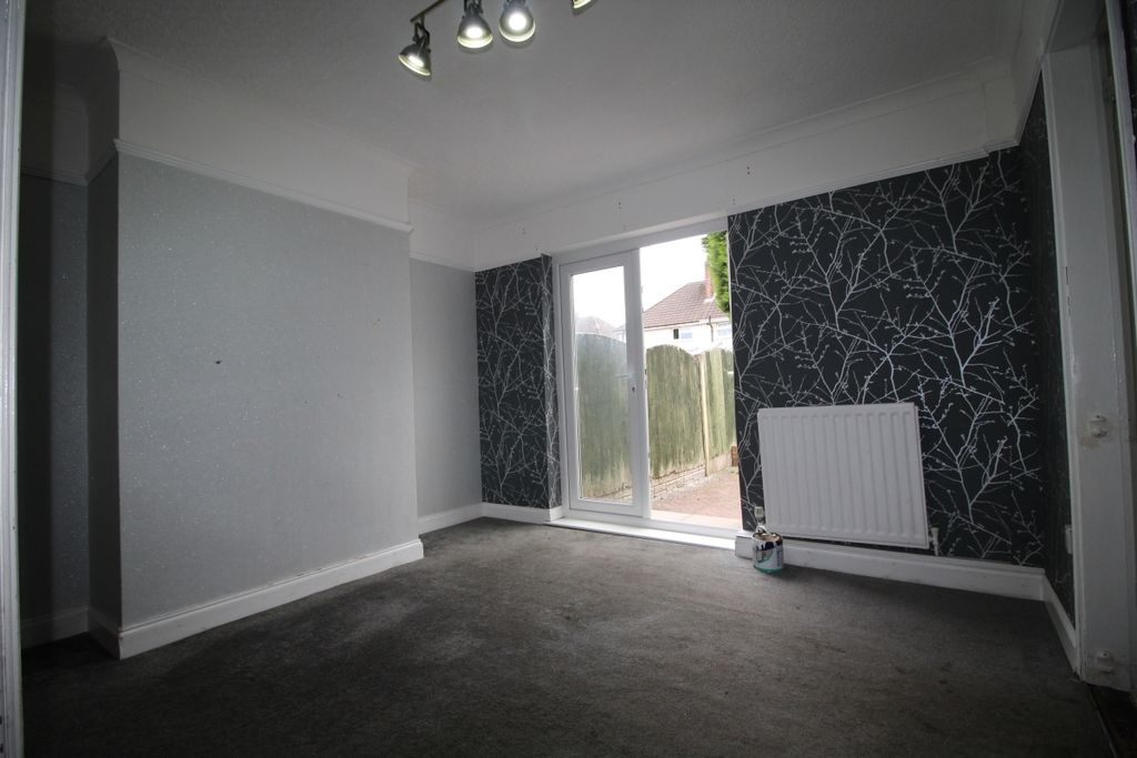 Property photo 3 of 9 Sitting Room