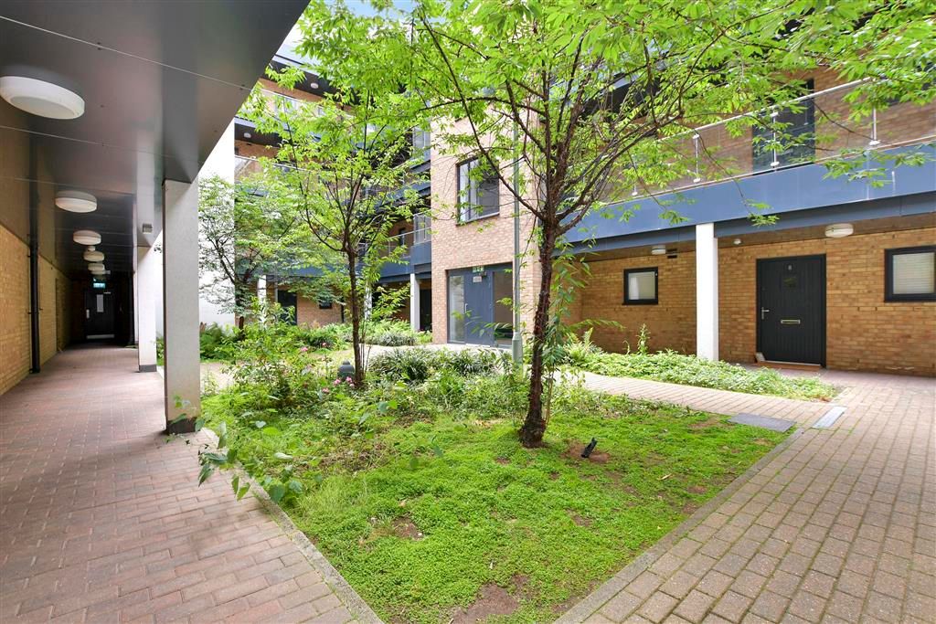Property photo 2 of 15 External Feature