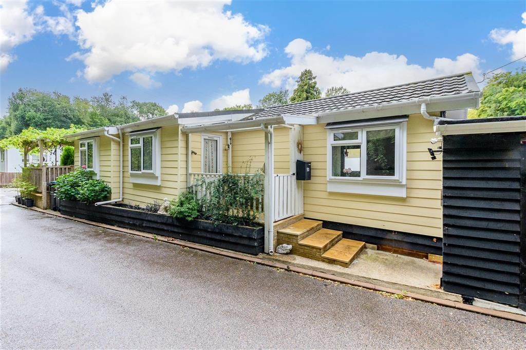 Property photo 1 of 11 External (Web)