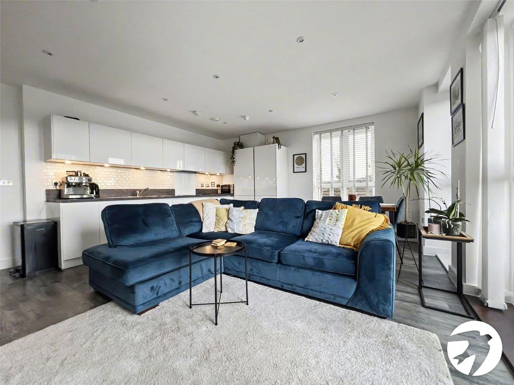 Property photo 1 of 13 Lounge/Kitchen