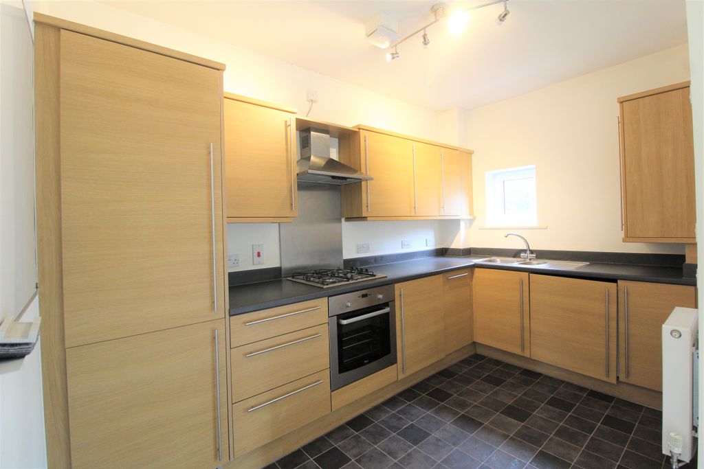 Property photo 2 of 6