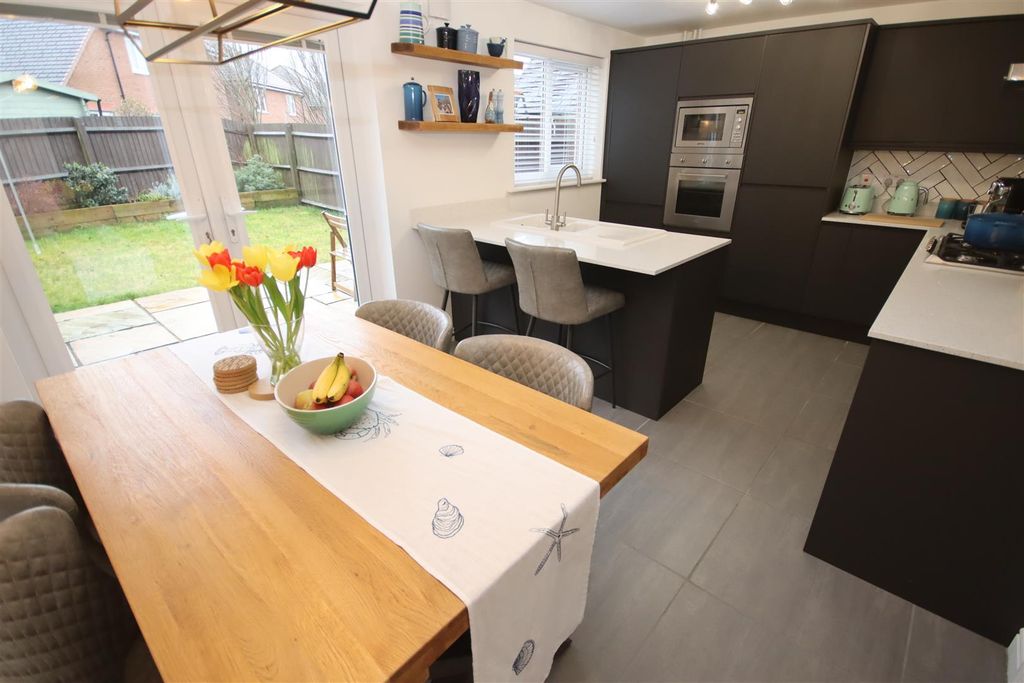 Property photo 2 of 18 Img_7628.Jpg