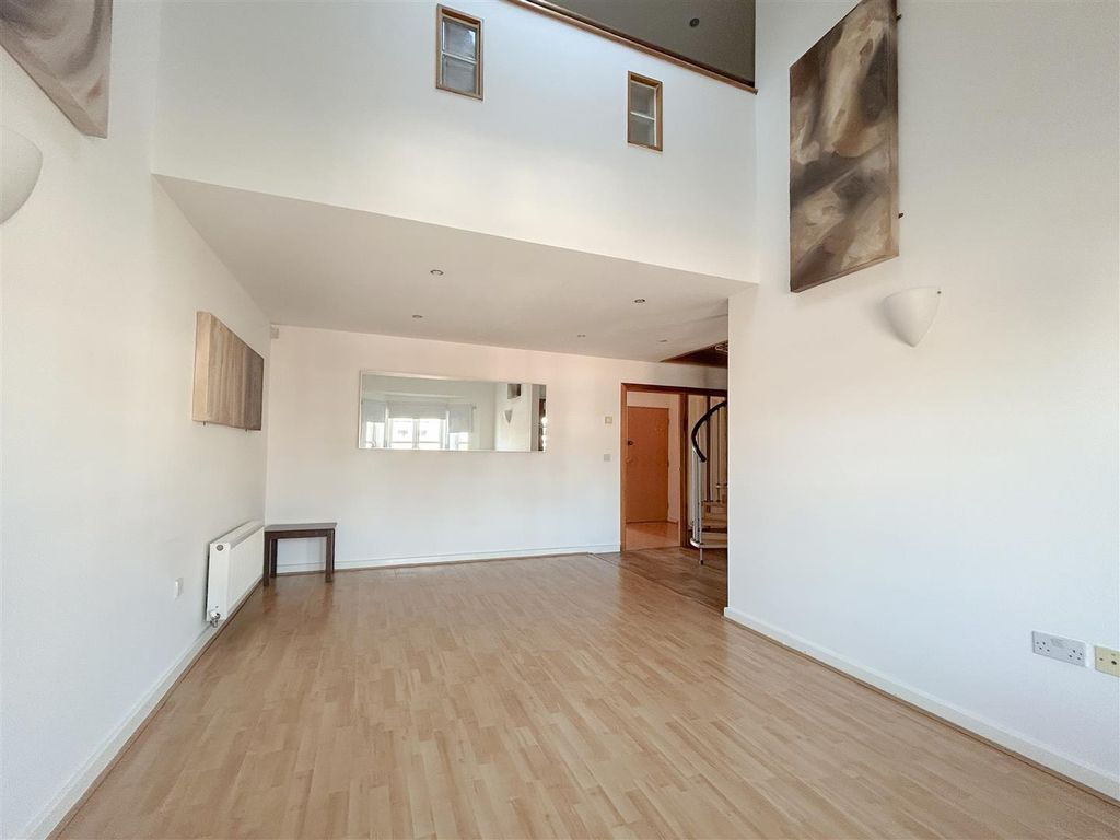 Property photo 3 of 16 Living Room