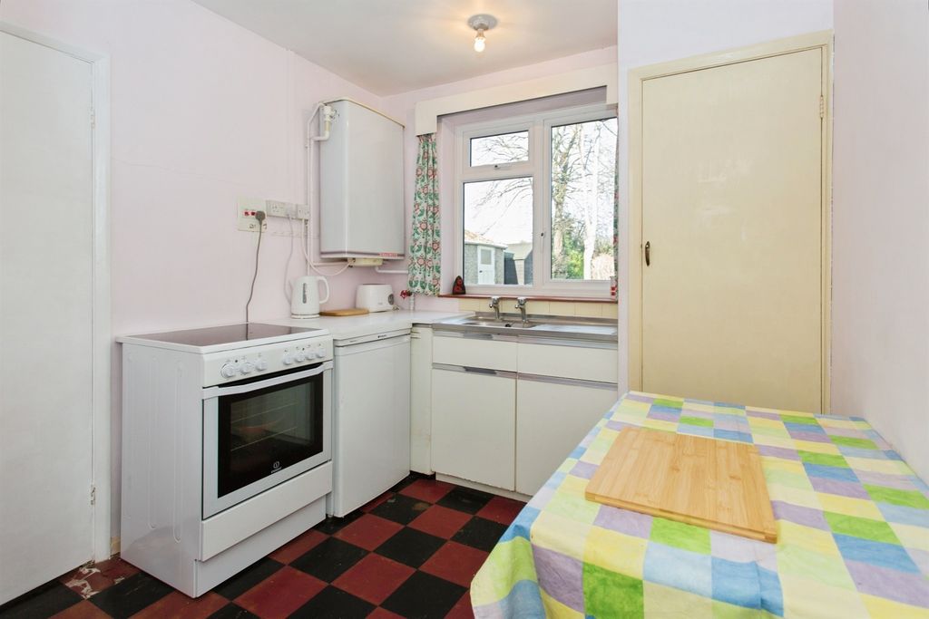 Property photo 3 of 17