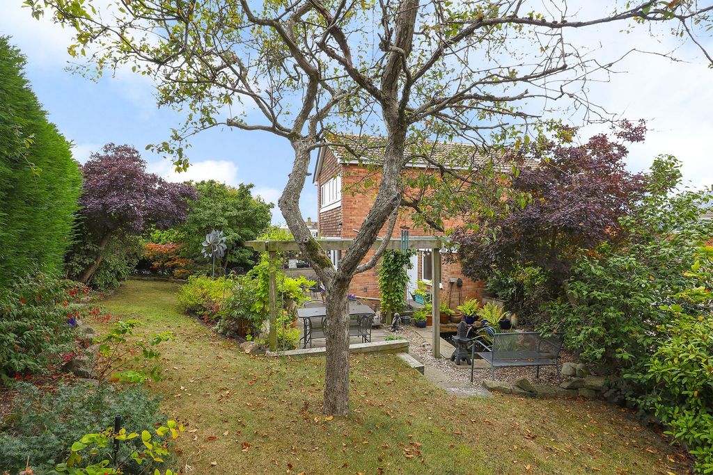 Property photo 3 of 24