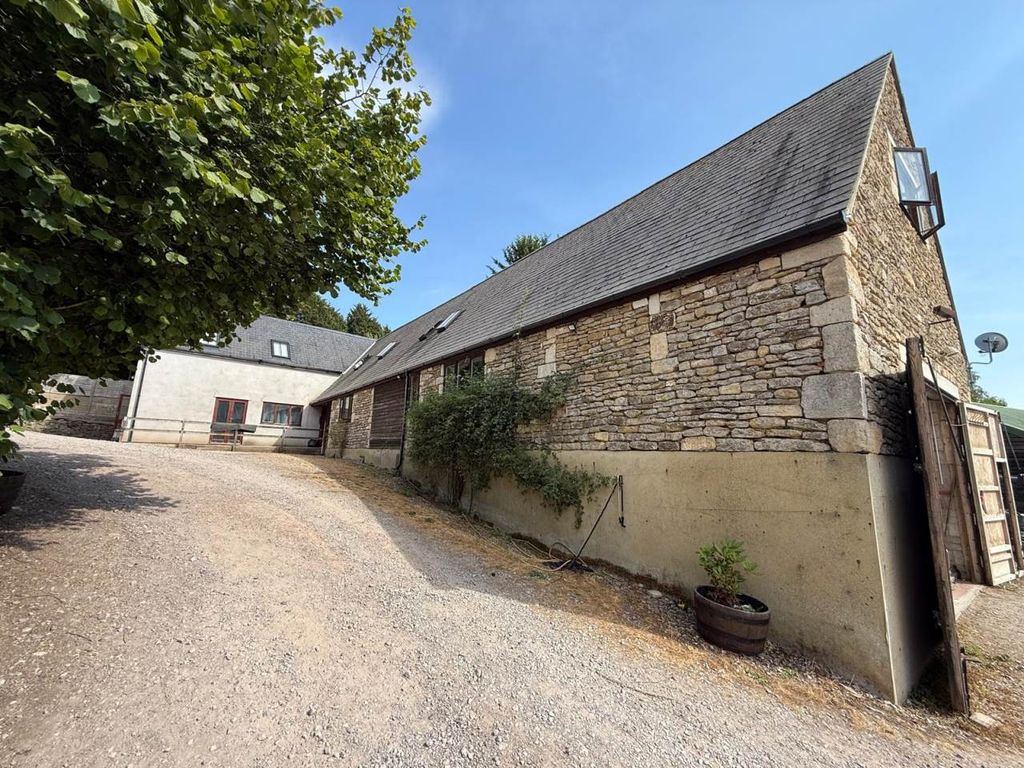 2 bed flat to rentClifford Farm, Beckington, Nr Frome BA11